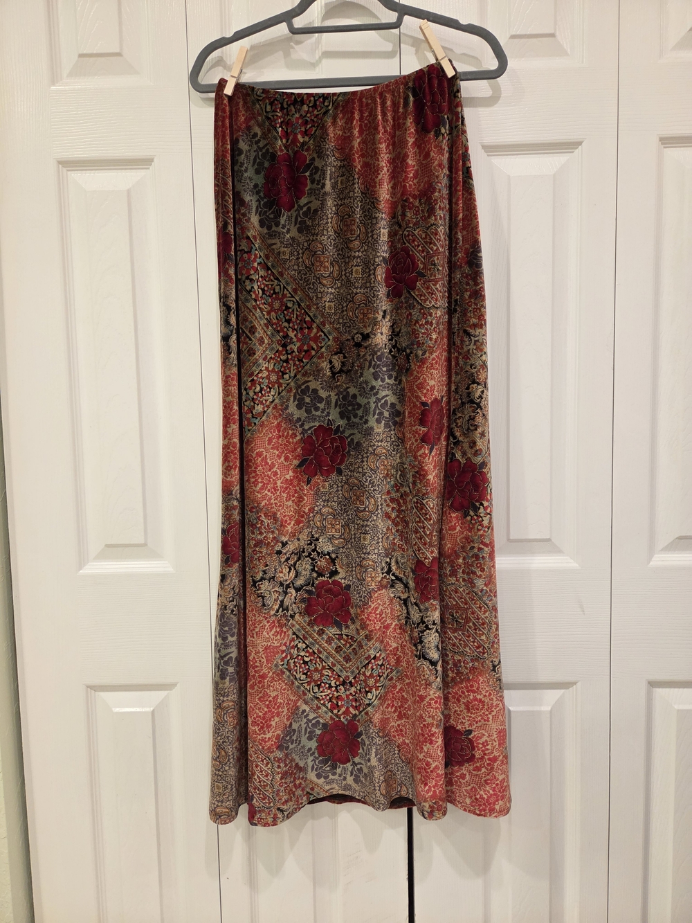 Vintage 90s Y2k Velvet Red Floral Maxi Skirt - Women's Boho Print